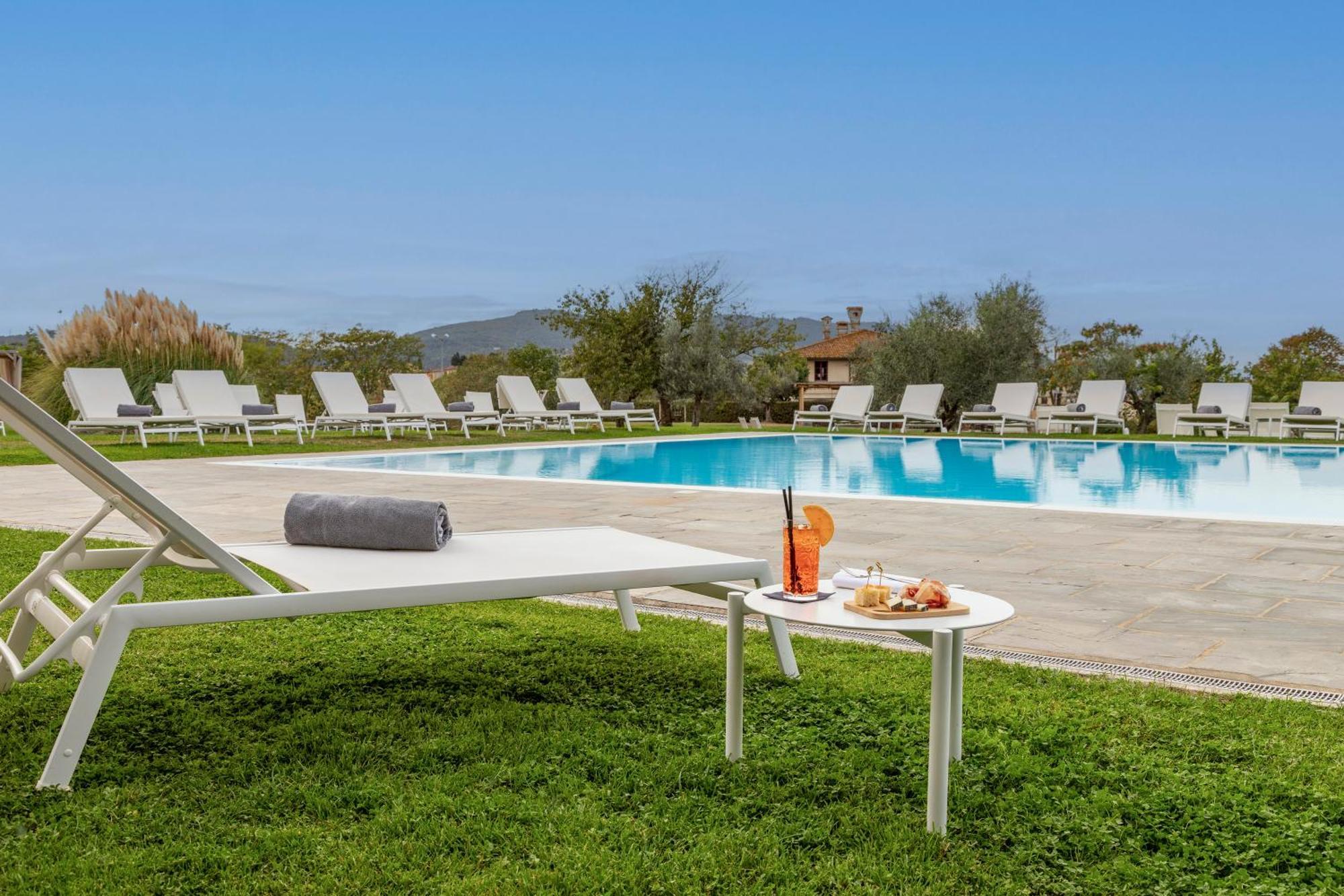 Tenuta Di Artimino Member Of Melia Collection Wine Resort ภายนอก รูปภาพ